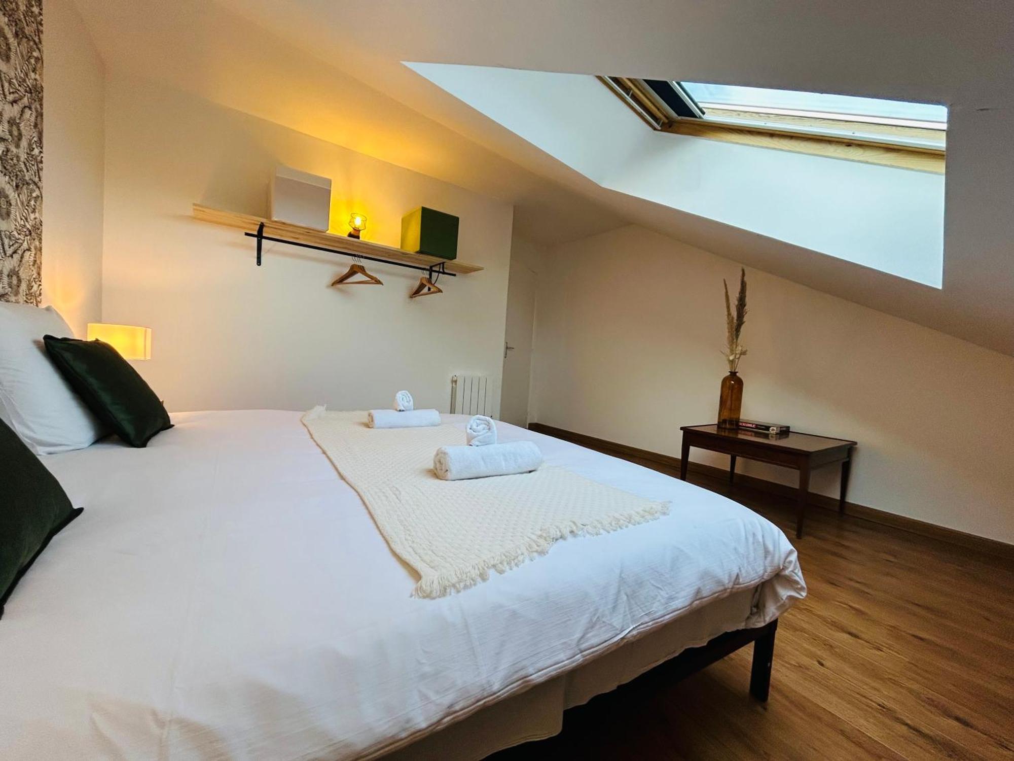 Apartment Le Spacieux Couturier - Calme - Gare Centre