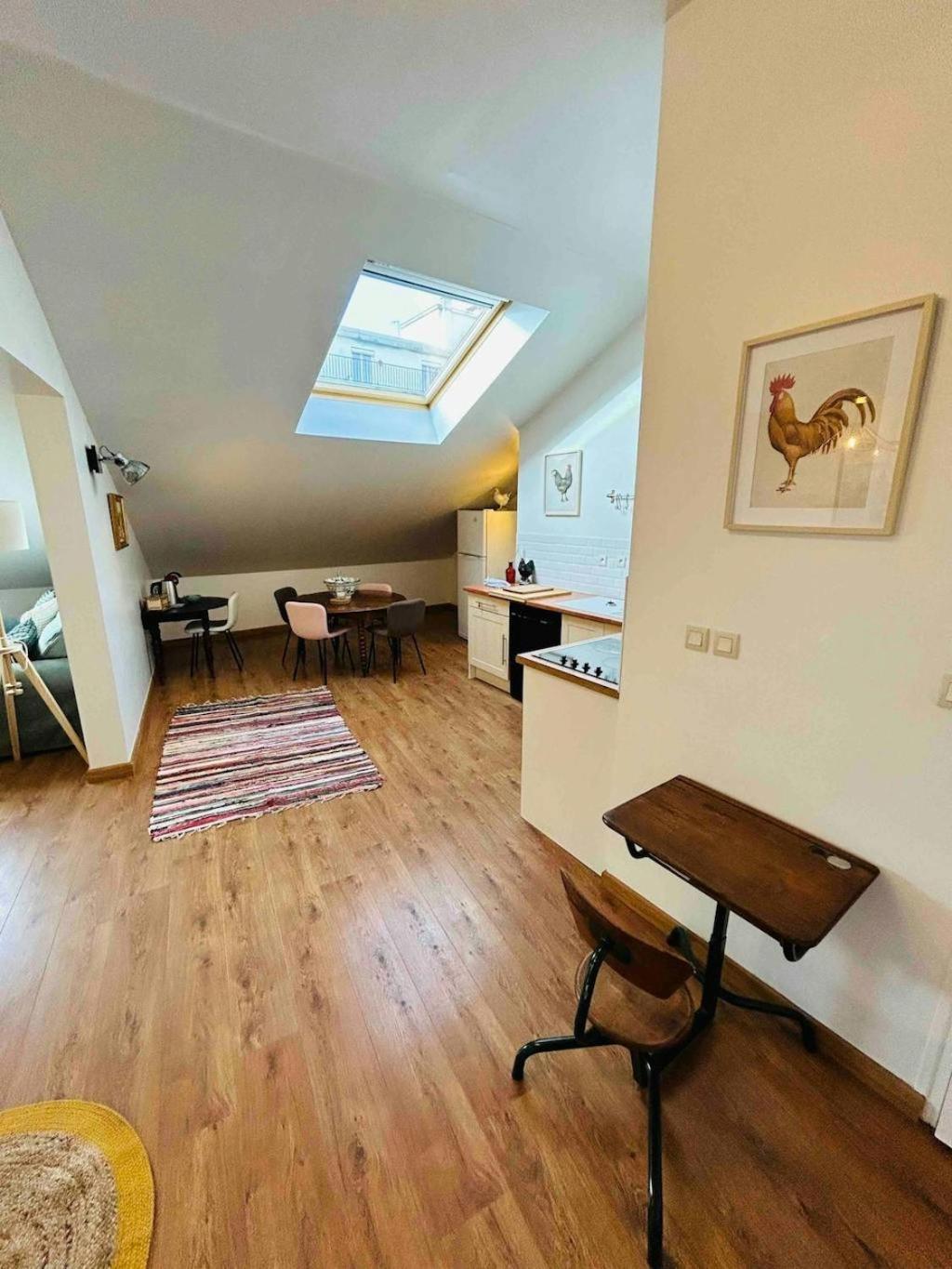 Apartment Le Spacieux Couturier - Calme - Gare Centre Reims